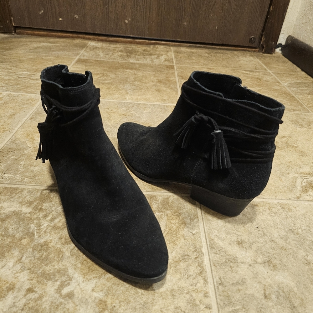Vince Camuto Black Suede Ankle Booties Size 8